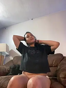 Snapshot of SoakedUpKitty- chatting on July 2026 01:36:01 AM SoakedUpKitty- online show from July 2026 01:36:01 AM