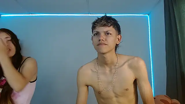 Lucy y Jacob online show from September 2025 07:25:02 PM