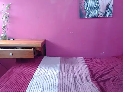 lola diez online show from September 2025 06:52:02 PM