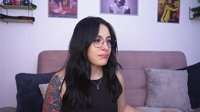 Snapshot of SophiieCumsx chatting on June 2026 02:43:02 AM SophiieCumsx online show from June 2026 02:43:02 AM