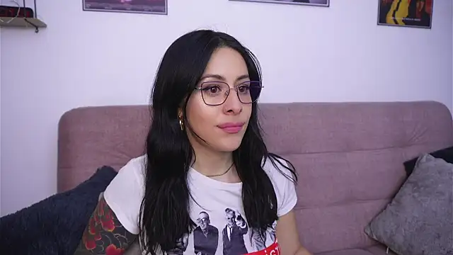 Snapshot of SophiieCumsx chatting on June 2026 03:00:01 AM SophiieCumsx online show from June 2026 03:00:01 AM