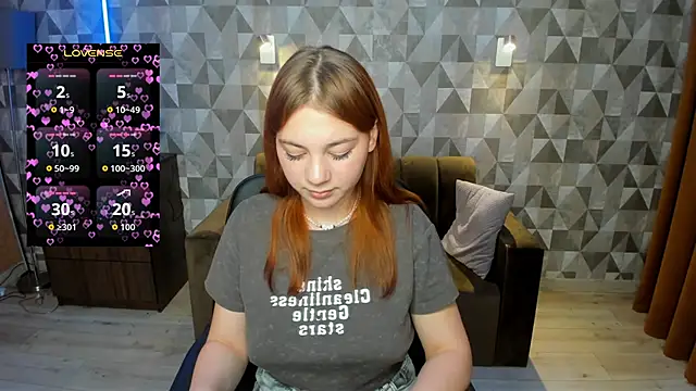 Snapshot of AnnaStills chatting on November 2025 01:23:01 PM AnnaStills online show from November 2025 01:23:01 PM