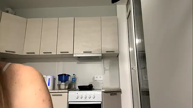 Denni Spilber online show from September 2025 04:54:01 PM