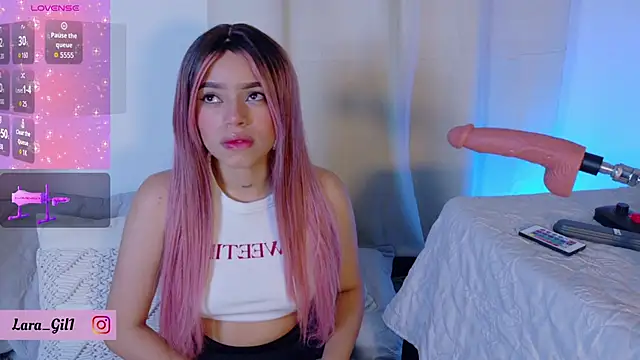 LaraGiil online show from September 2025 12:38:01 PM