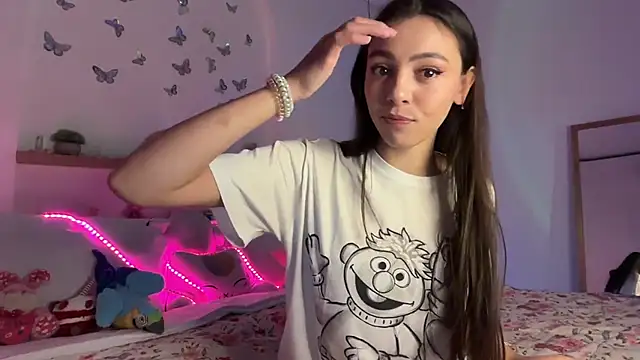 keirasworld online show from June 2026 12:12:02 AM