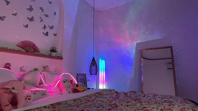 keirasworld online show from June 2026 12:13:01 AM