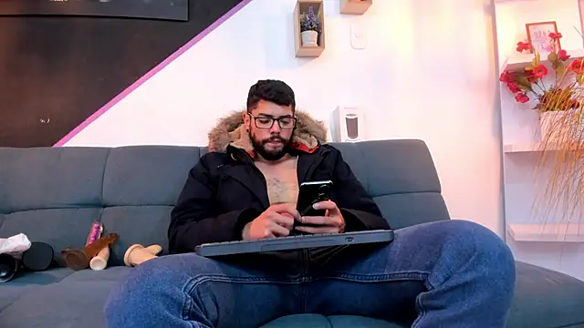 DanteWinter online show from September 2025 03:32:02 AM