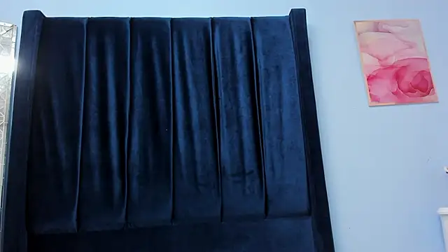 Snapshot of MarianRosse chatting on January 2026 07:11:01 PM MarianRosse online show from January 2026 07:11:01 PM