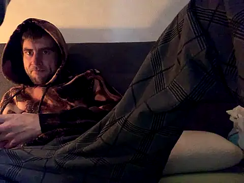 Snapshot of Marvinho9 chatting on October 2025 03:35:02 PM Marvinho9 online show from October 2025 03:35:02 PM