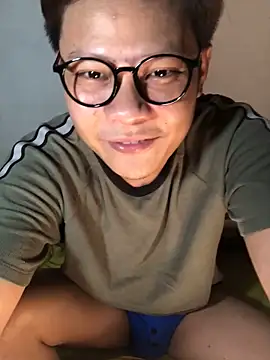 Snapshot of datnguyenvn chatting on April 2026 06:43:01 PM datnguyenvn online show from April 2026 06:43:01 PM