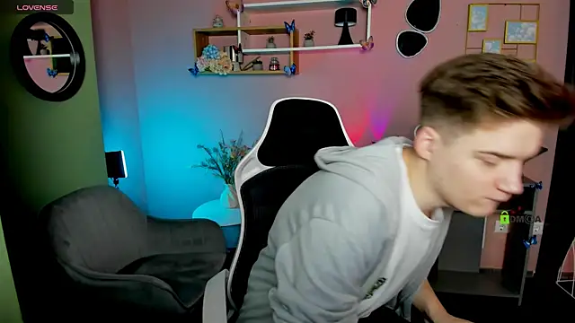 danny cool online show from November 2025 08:12:01 PM