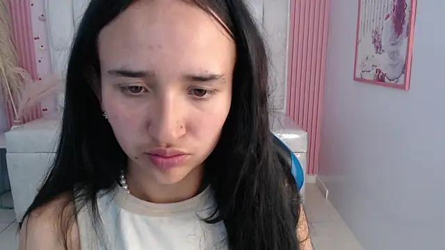 bella vibess s online show from November 2025 08:07:02 PM