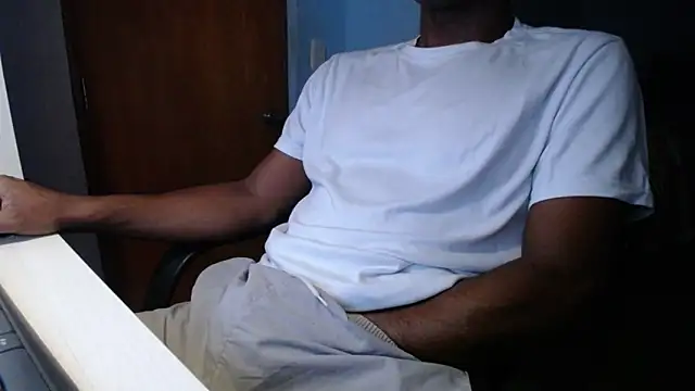 here cumshot online show from October 2025 03:24:02 AM