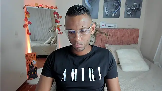Snapshot of KingEdward_ chatting on October 2025 10:14:02 AM KingEdward online show from October 2025 10:14:02 AM
