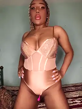 Queen Amara online show from September 2025 01:21:02 AM