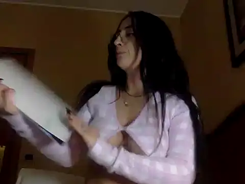 Snapshot of nikkaanderic chatting on January 2026 04:34:01 PM nikkaanderic online show from January 2026 04:34:01 PM