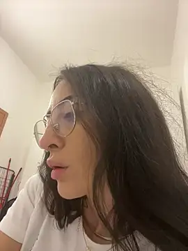 Snapshot of nikkaanderic chatting on January 2026 12:43:02 PM nikkaanderic online show from January 2026 12:43:02 PM