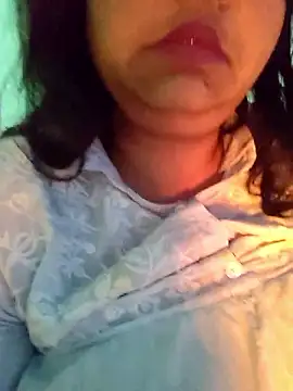 bitch-horny online show from January 2026 07:19:01 PM