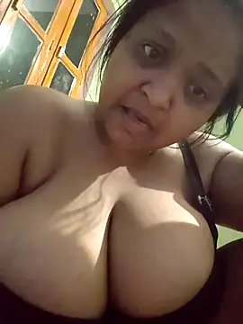 Snapshot of bitch-horny chatting on February 2026 03:12:01 PM bitch-horny online show from February 2026 03:12:01 PM