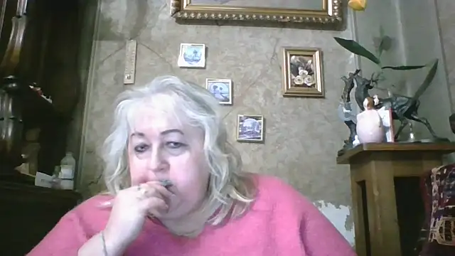 Lala-Love56 online show from April 2026 06:39:01 PM