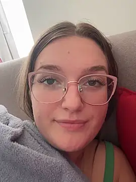 Bellatrisssaa online show from September 2025 08:25:02 AM