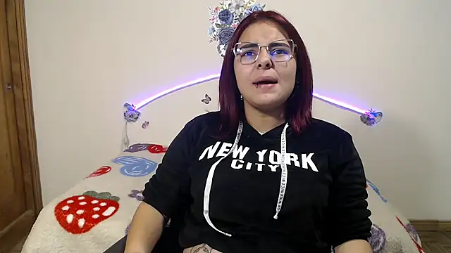 Valeryxs online show from November 2025 07:35:02 PM