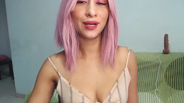 MoonScarlett online show from November 2025 12:49:01 PM