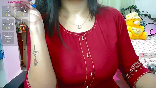 WildDimpi 0 online show from September 2025 01:23:02 PM