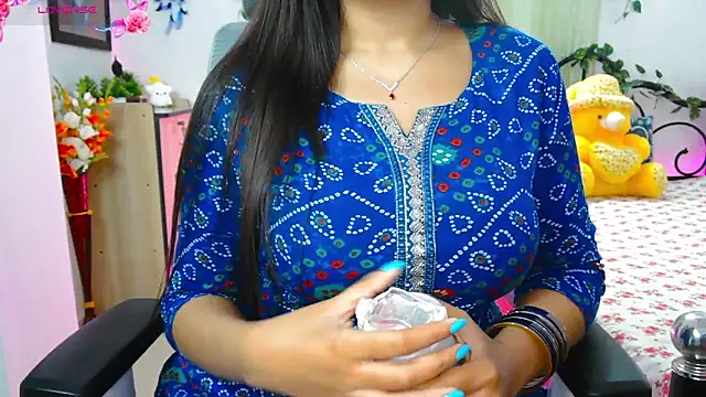 WildDimpi 0 online show from October 2025 06:09:01 PM