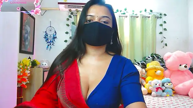 WildDimpi 0 online show from May 2026 06:37:02 PM