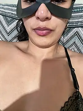 Indy black cat online show from April 2026 07:09:02 PM