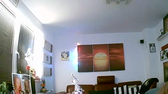 hellgirl1980 online show from November 2025 11:29:01 PM