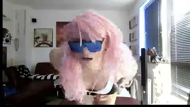 hellgirl1980 online show from April 2026 12:36:01 PM