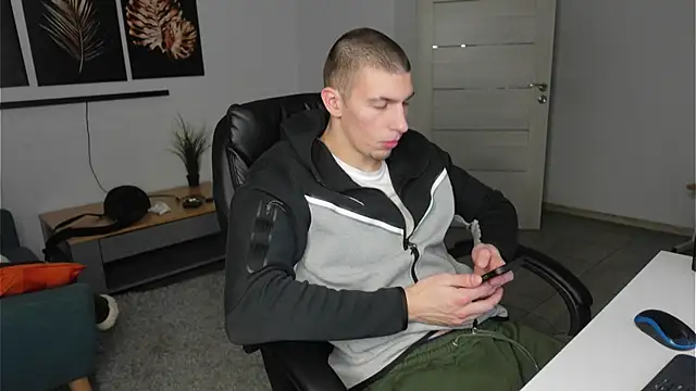 Ryan Dozer online show from January 2026 07:12:02 AM