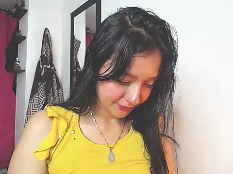 charlottekiss99 online show from December 2025 01:43:02 AM