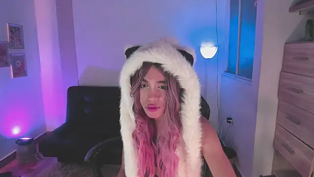 Nikkita Dragon online show from November 2025 02:25:02 AM