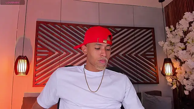 Snapshot of B_Wild chatting on November 2025 03:39:02 AM B Wild online show from November 2025 03:39:02 AM