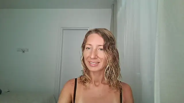 Snapshot of Paevoa chatting on September 2025 08:58:02 AM Paevoa online show from September 2025 08:58:02 AM