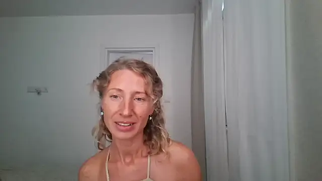 Snapshot of Paevoa chatting on September 2025 11:21:01 AM Paevoa online show from September 2025 11:21:01 AM