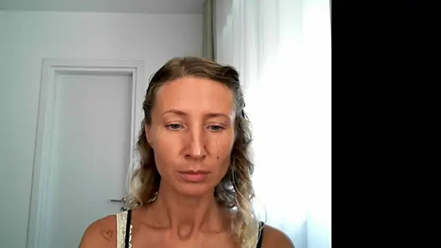 Snapshot of Paevoa chatting on September 2025 09:33:01 AM Paevoa online show from September 2025 09:33:01 AM