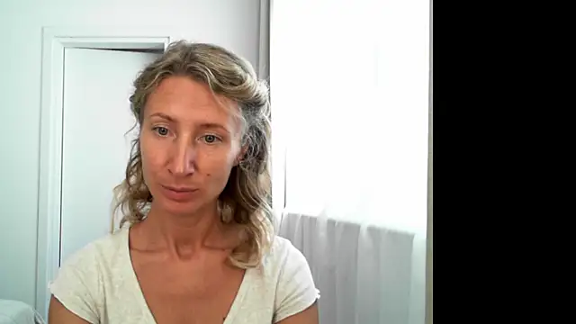 Snapshot of Paevoa chatting on October 2025 08:04:02 AM Paevoa online show from October 2025 08:04:02 AM