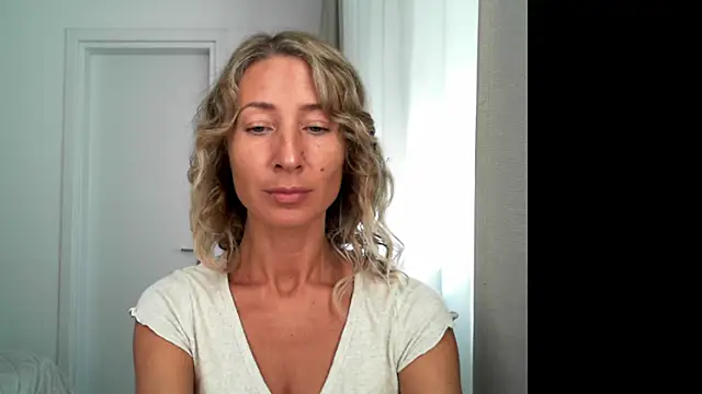 Snapshot of Paevoa chatting on October 2025 09:54:02 AM Paevoa online show from October 2025 09:54:02 AM