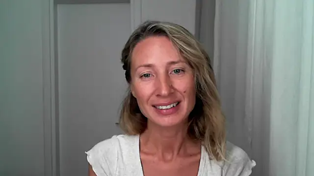 Snapshot of Paevoa chatting on November 2025 03:30:02 PM Paevoa online show from November 2025 03:30:02 PM