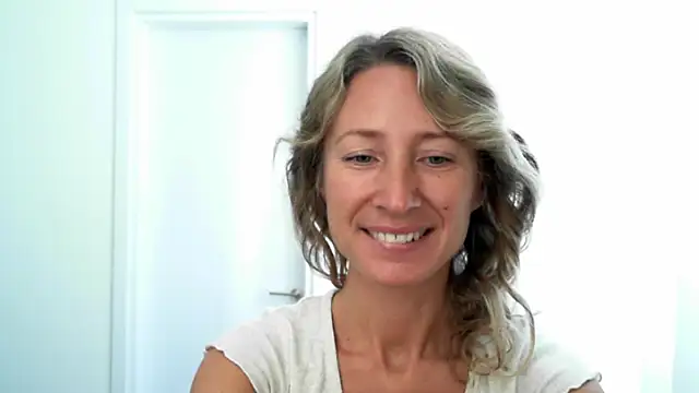 Snapshot of Paevoa chatting on November 2025 09:15:02 AM Paevoa online show from November 2025 09:15:02 AM