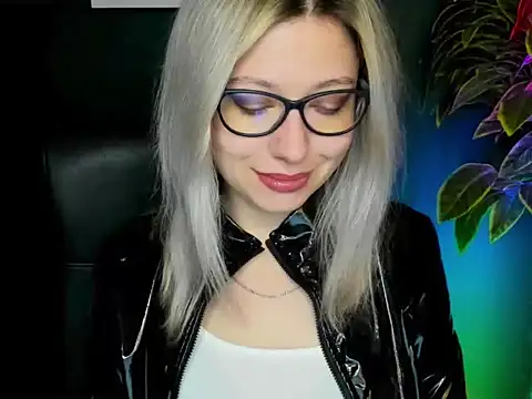 loveHeidi online show from September 2025 04:25:02 AM