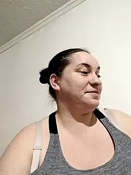 Brunetytka online show from February 2026 04:40:01 PM