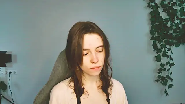 Yoka paradoXXX online show from October 2025 05:30:01 AM