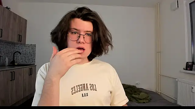 Derek Shameless online show from February 2026 03:06:01 PM