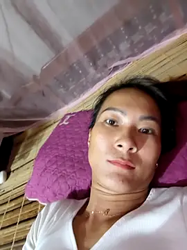 Yumyum kiw online show from September 2025 01:28:02 AM