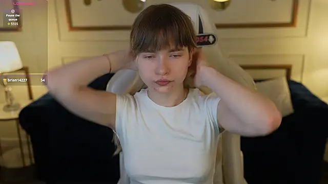 Ava kiss054 online show from February 2026 03:38:01 PM